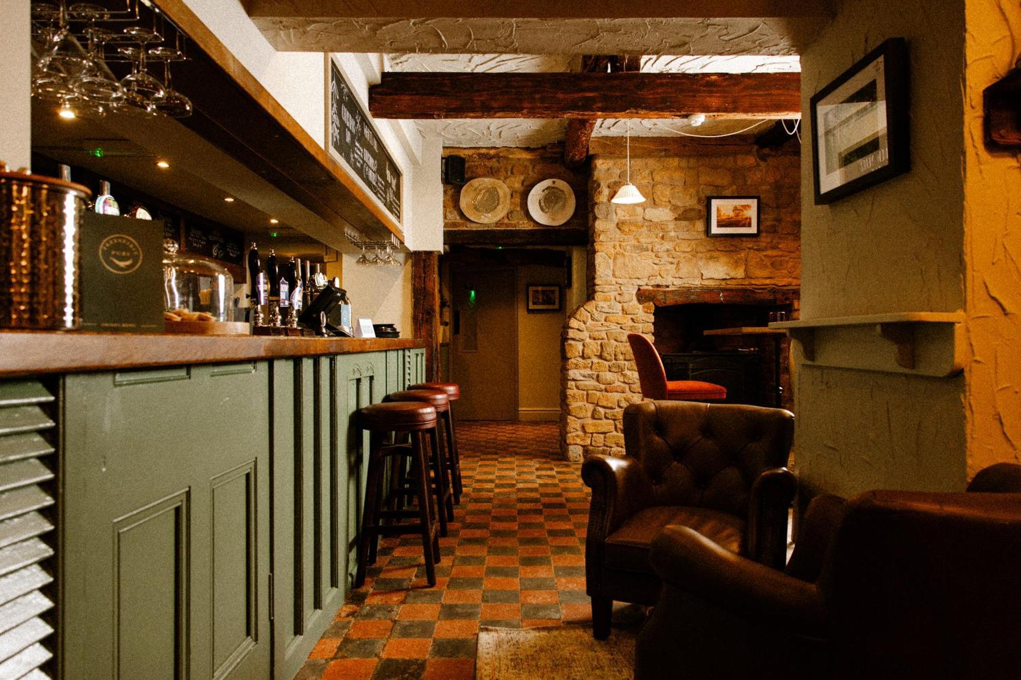 The Olde Coach House Inn Ashby Saint Ledgers Eksteriør bilde