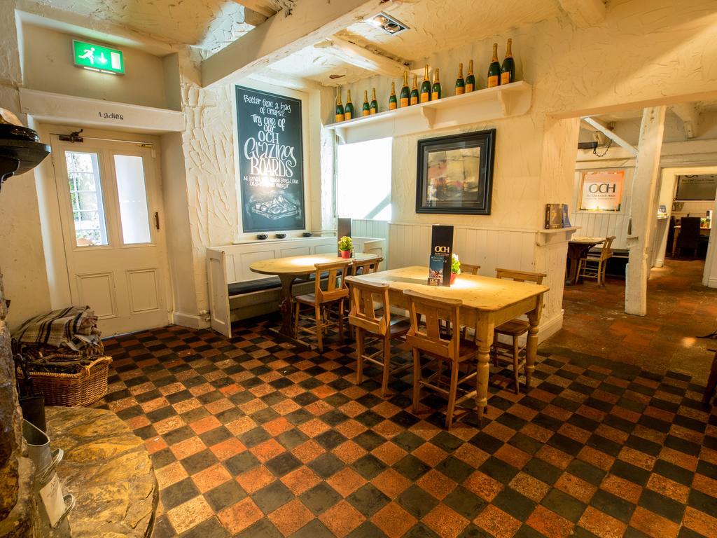 The Olde Coach House Inn Ashby Saint Ledgers Eksteriør bilde