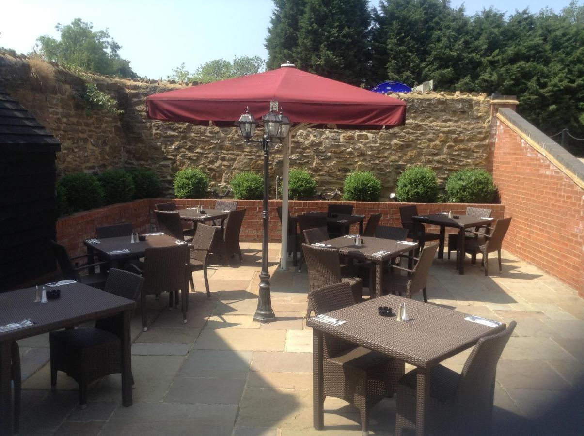 The Olde Coach House Inn Ashby Saint Ledgers Eksteriør bilde
